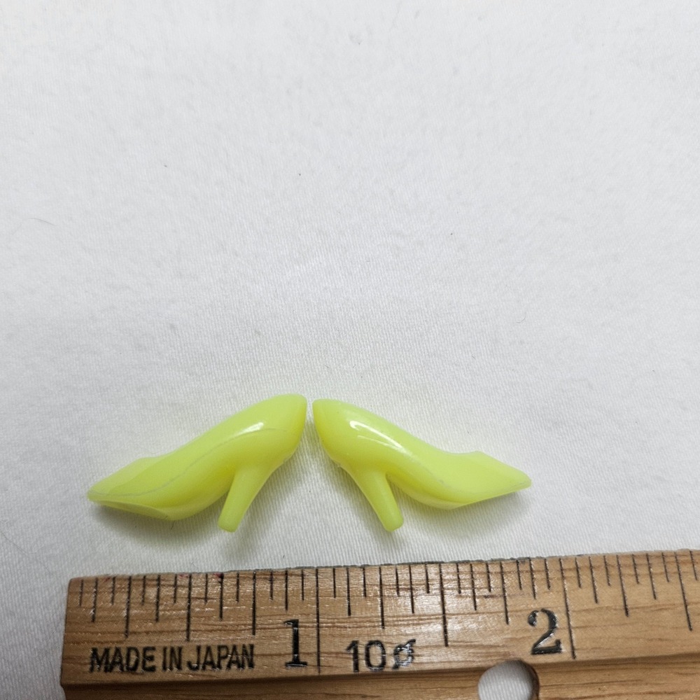 Vintage Neon Yellow Doll High Heel Pumps Pointed Toe Stiletto Shoes 1 Pair 1"